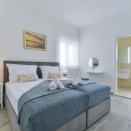 Luxury With A Swimming Pool - Mulo, Zadar - 19093 ヴィラ *