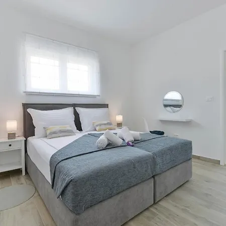 Luxury With A Swimming Pool - Mulo, Zadar - 19093 * Vrsi