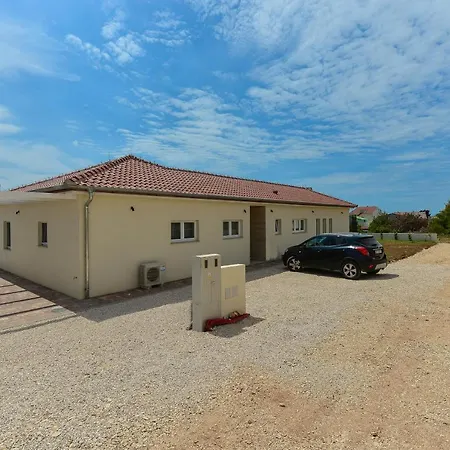 Luxury With A Swimming Pool - Mulo, Zadar - 19093 Villa
